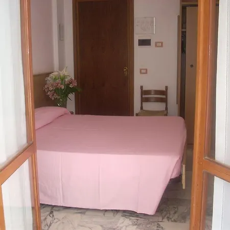 Corallo Hotel 2*