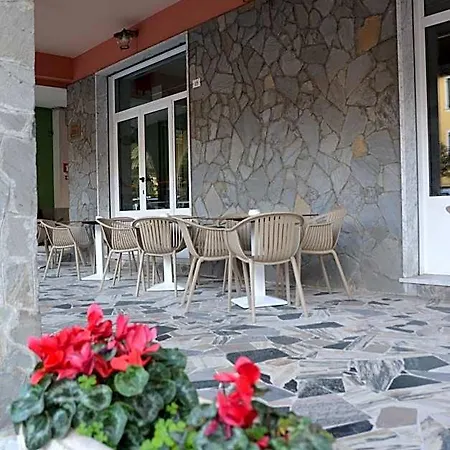 Ξενοδοχείο Corallo 2*